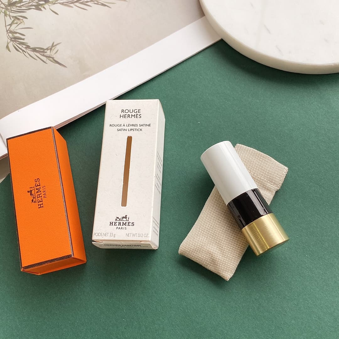 Hermes lipsticks in stock, quality from boutiques: Satin: 21-75-85-33-36-50-59-16-18-40-64-66-13; Matte: 33-46-48-64-68-85-53; Lip balm: Colorless lip balm
