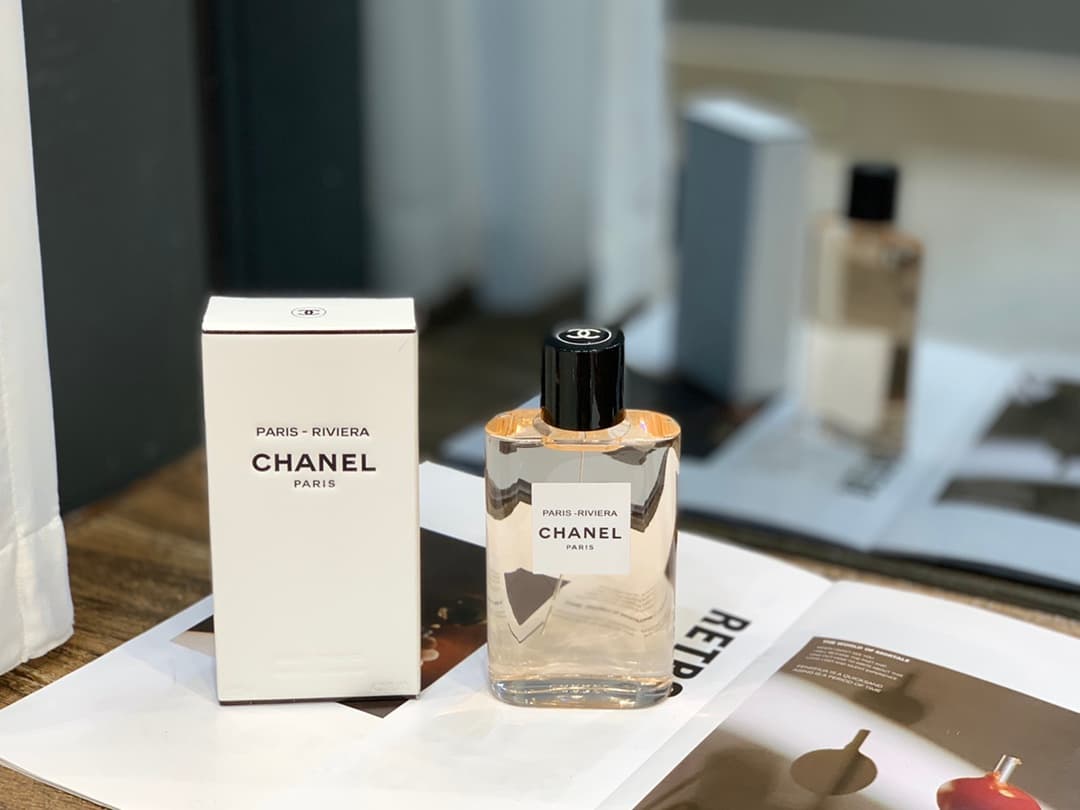 Original quality Chanel/Chanel Perrier's new Paris-Riviera perfume 125ml. In 2019, this series launched a limited edition Paris-Riviera.