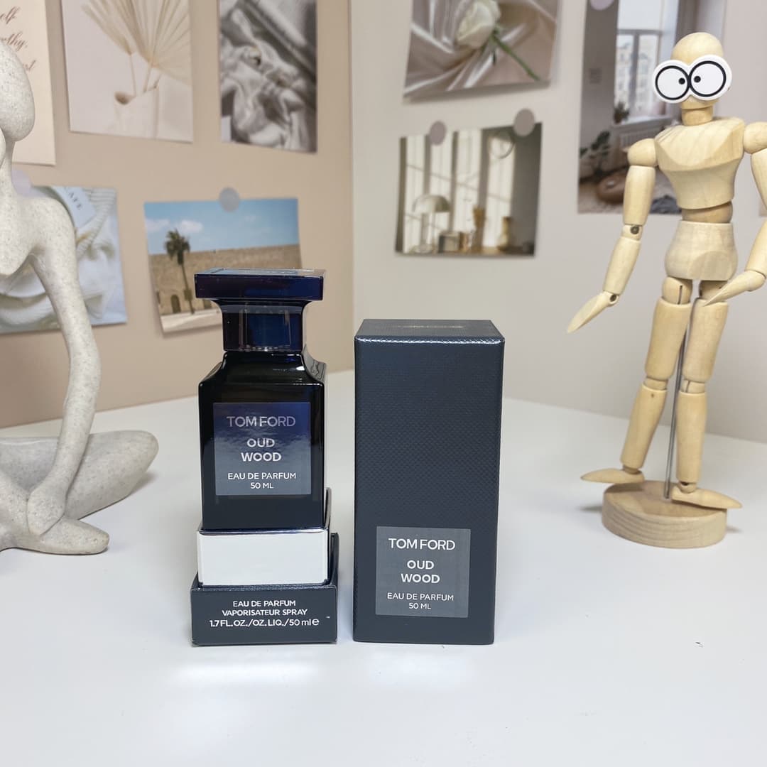 50ml
Tom Ford Oud Wood,2007