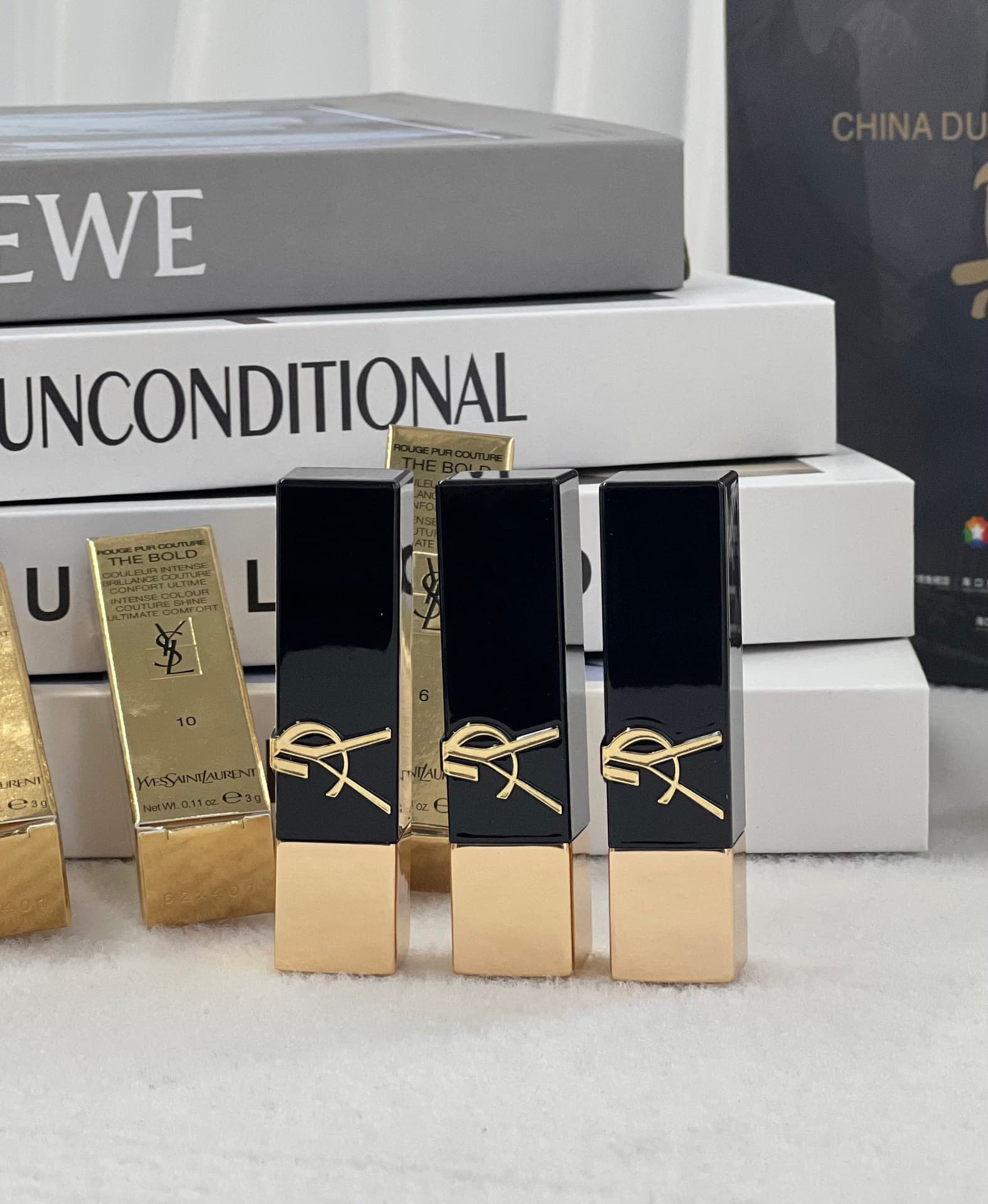 YSL Saint Laurent black gold square tube 3g, can be equipped with Chinese label Color number: 2-4-6-7-8-10-11-1971